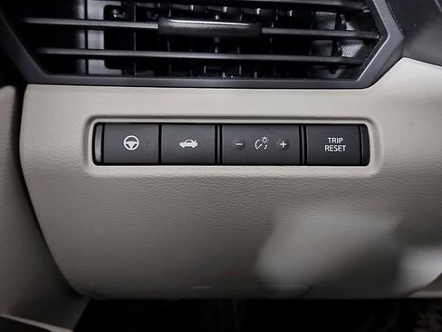 Used 2019 Nissan Altima 2.5 SV image 25