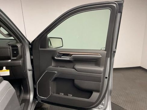 New 2026 Chevrolet Silverado 1500 LT w/ LPO, Dark Essentials Package AWD/4WD image 21