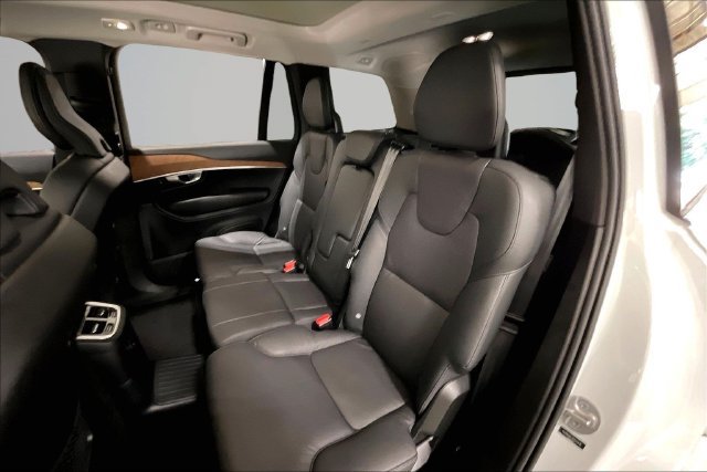 Certified 2024 Volvo XC90 T8 Plus w/ Protection Package Premier AWD/4WD image 29