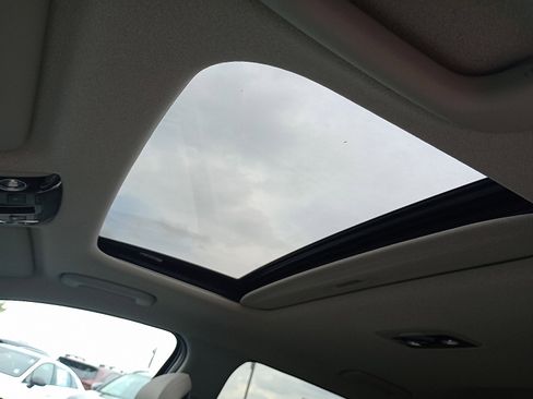 New 2025 Kia Niro EX Touring image 10