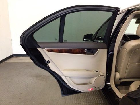 Used 2014 Mercedes-Benz C 250 Sedan image 12