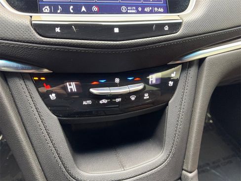 Used 2021 Cadillac XT5 Premium Luxury image 63