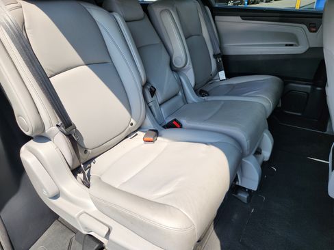 Certified 2023 Honda Odyssey EX-L image 17