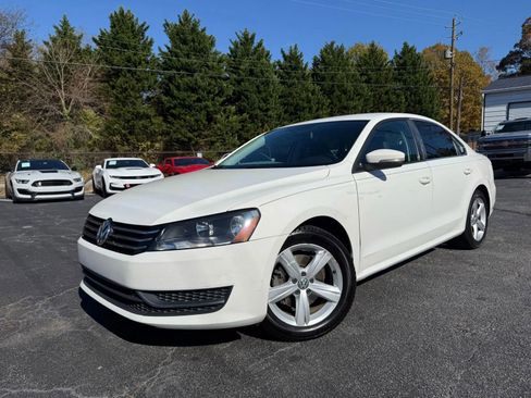 Used 2014 Volkswagen Passat 1.8T Wolfsburg Edition image 1