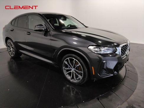 Used 2023 BMW X4 xDrive30i image 3