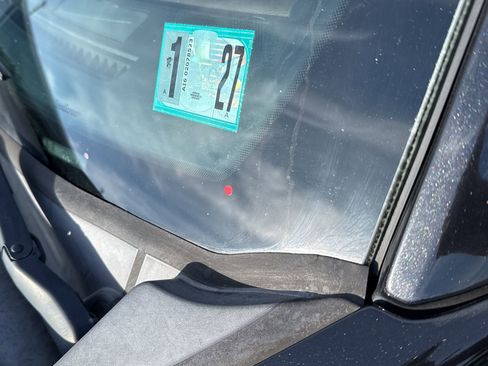 Used 2015 Ford F150 Platinum w/ Equipment Group 701A Luxury image 10