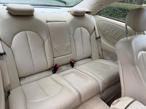 Used 2005 Mercedes-Benz CLK 320 Coupe image 22