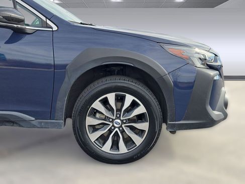 Used 2023 Subaru Outback Limited image 12