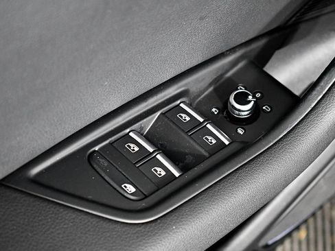 Used 2017 Audi A4 2.0T Premium Plus w/ Premium Plus Package image 15