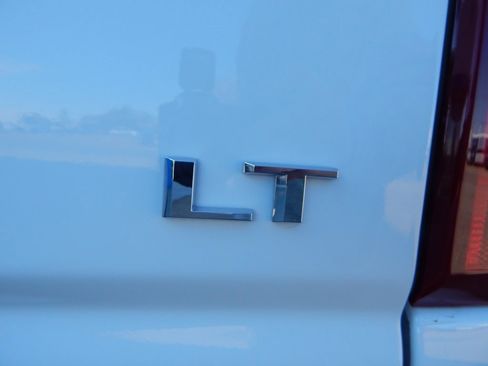 Used 2025 Chevrolet Silverado 2500 LT w/ Convenience Package image 10