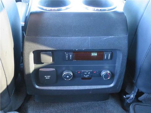 Used 2015 Ford Expedition Limited w/ Equipment Group 301A image 10