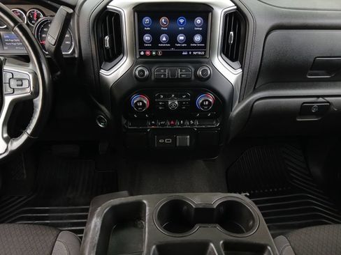 Used 2021 Chevrolet Silverado 1500 LT w/ Z71 Off-Road Package AWD/4WD image 3