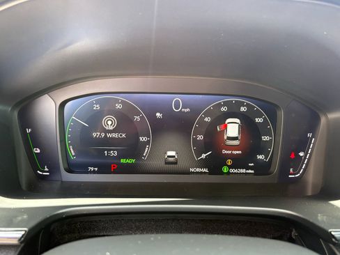 Used 2026 Honda CR-V TrailSport image 15