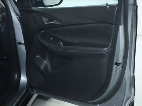 Used 2025 Buick Encore GX Sport Touring w/ Comfort Package AWD/4WD image 32