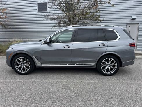 Used 2025 BMW X7 xDrive40i image 2
