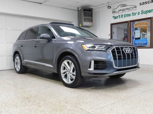 Used 2021 Audi Q7 3.0T Premium Plus w/ Premium Plus Package AWD/4WD image 3