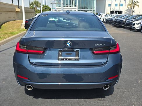 Used 2025 BMW 330i Sedan image 5