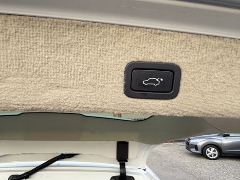 Used 2016 Volvo XC70 T5 Platinum image 27