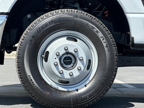 New 2026 Ford F350 XL w/ XL Chrome Package AWD/4WD image 22
