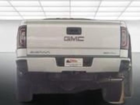 Used 2018 GMC Sierra 1500 Denali AWD/4WD image 7