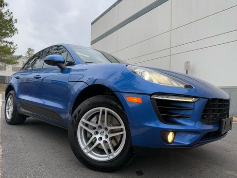 Used 2018 Porsche Macan AWD/4WD image 6