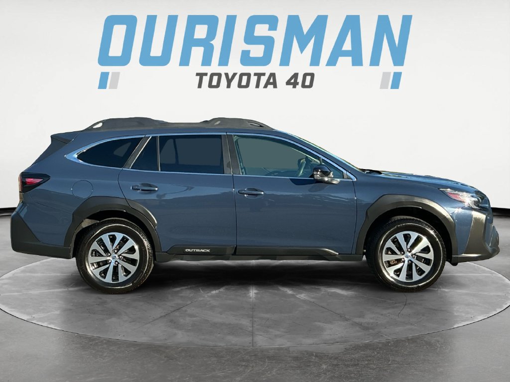 Used 2024 Subaru Outback Premium AWD/4WD image 8