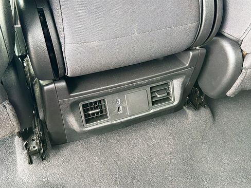 Used 2024 Chevrolet Silverado 1500 Custom RWD image 23