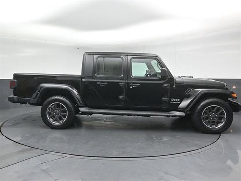 Used 2021 Jeep Gladiator Overland w/ Cold Weather Group image 8