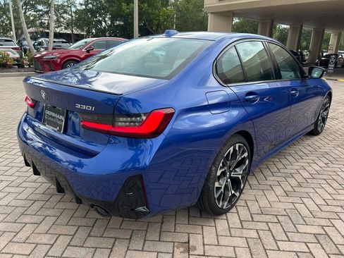 Used 2026 BMW 330i Sedan w/ M Sport Package RWD image 3