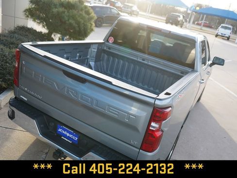Used 2025 Chevrolet Silverado 1500 LT AWD/4WD image 12