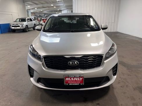 Used 2020 Kia Sorento AWD V6 image 8
