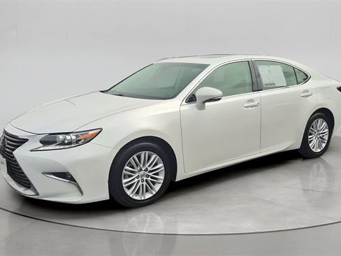 Used 2017 Lexus ES 350 w/ Premium Package image 2