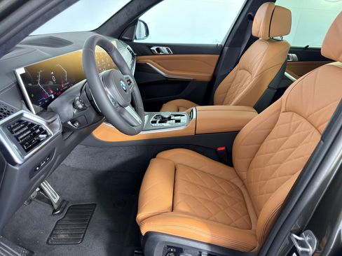 New 2026 BMW X5 xDrive40i w/ M Sport Package image 5