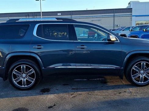 Certified 2019 GMC Acadia Denali w/ Technology Package image 9