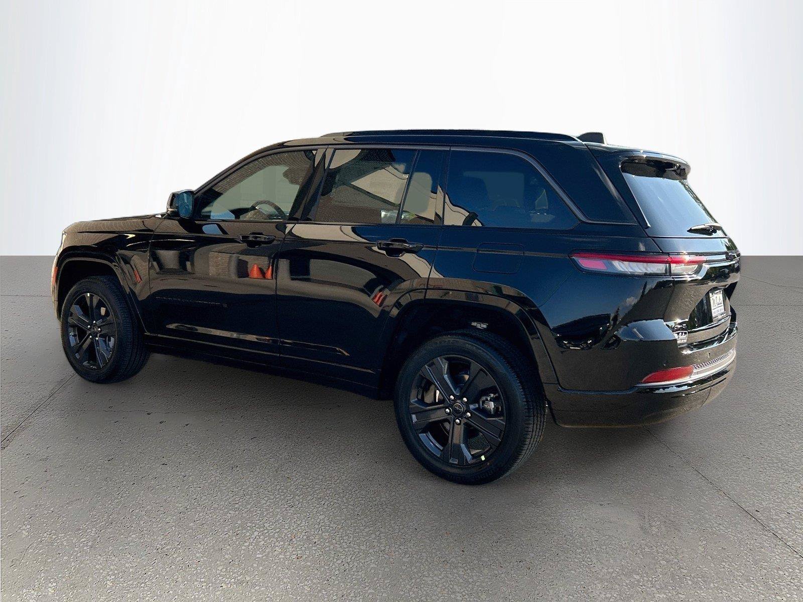 New 2027 Jeep Grand Cherokee Limited AWD/4WD image 6