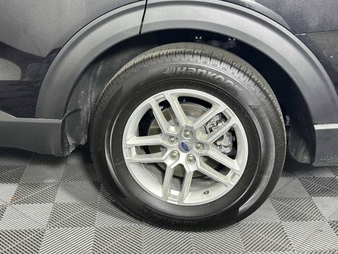 New 2025 Ford Explorer Active w/ Active Comfort Package image 21