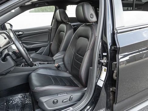 Used 2021 Volkswagen Jetta GLI Autobahn w/ GLI Autobahn Black Package image 11