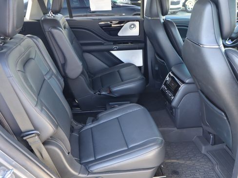 Used 2025 Lincoln Aviator Reserve w/ Equipment Group 201A image 38