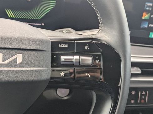 New 2026 Kia Sorento LX FWD image 28