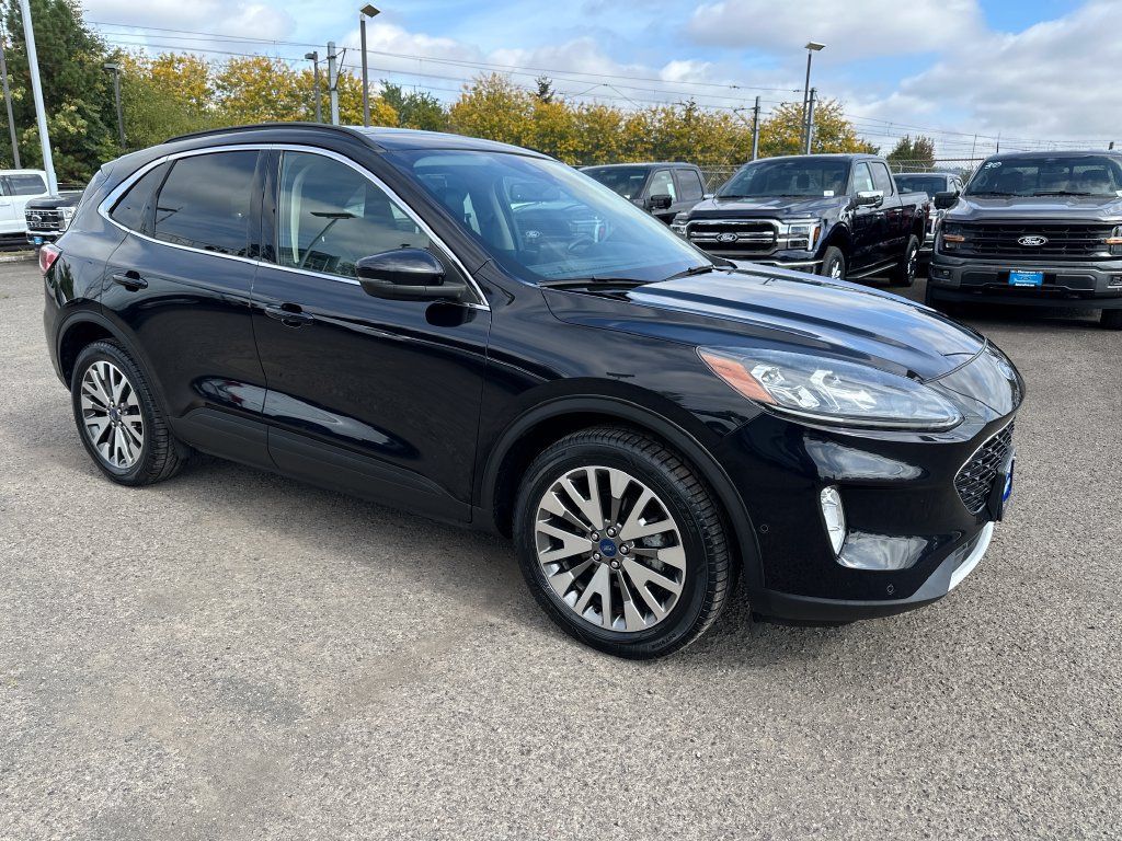 Used 2020 Ford Escape Titanium AWD/4WD image 8