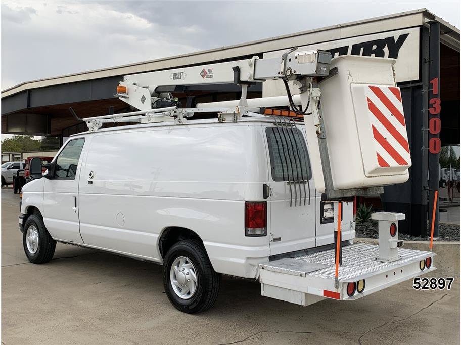 Used 2014 Ford E-350 and Econoline 350 Super Duty RWD image 8