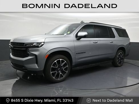 Used 2024 Chevrolet Suburban RST w/ Luxury Package RWD image 1