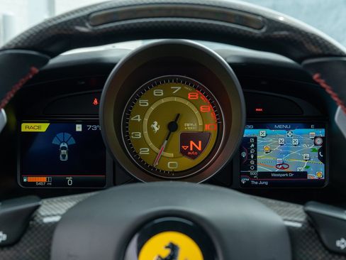 Used 2021 Ferrari F8 Tributo RWD image 37