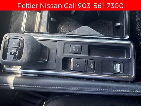 Used 2023 Nissan Pathfinder SL w/ SL Premium Package FWD image 12