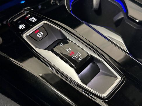 Certified 2025 Audi Q5 Premium w/ Convenience Package AWD/4WD image 17