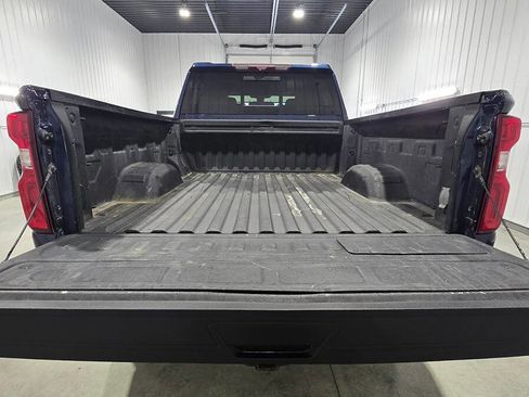 Used 2020 Chevrolet Silverado 2500 LTZ w/ LTZ Premium Package image 15