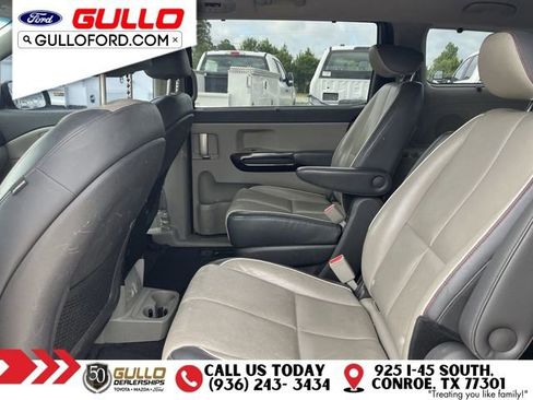 Used 2016 Kia Sedona SX FWD image 14