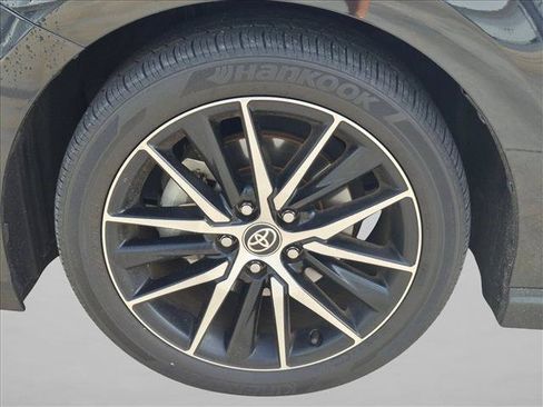 Used 2023 Toyota Camry SE w/ Convenience Package FWD image 10