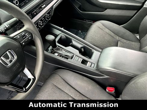 Used 2025 Honda Accord SE image 17