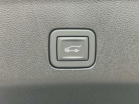 New 2025 Chevrolet Tahoe LT image 7